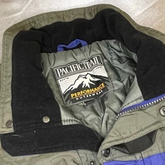 Child's Pacific Trail Performance Outerwear Ski Jacket< Size 8 - Picture 3 of 7